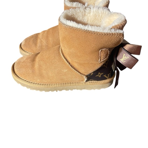 Tan Winter Boots - Picture 3 of 5